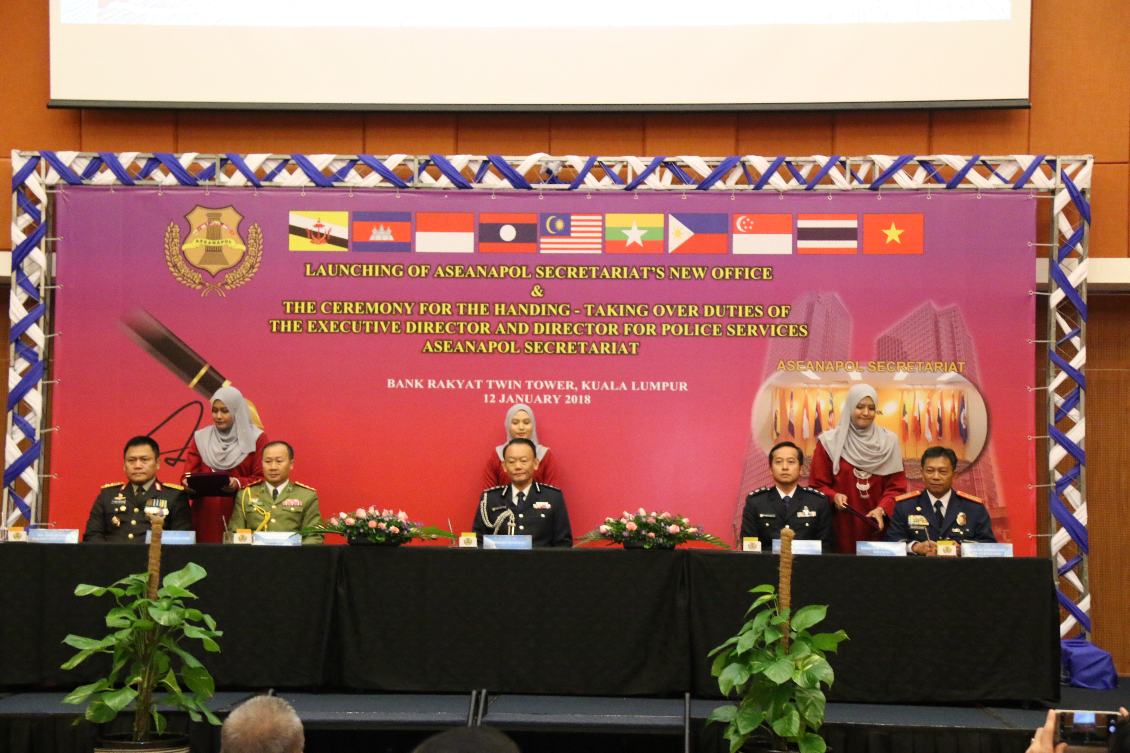 CEREMONY FOR HANDING AND TAKING OVER OF DUTIES OF THE ASEANAPOL SECRETARIAT DIRECTORS IN CONJUNCTION WITH OPENING OF NEW ASEANAPOL SECRETARIAT OFFICE ON 12 JANUARY 2018